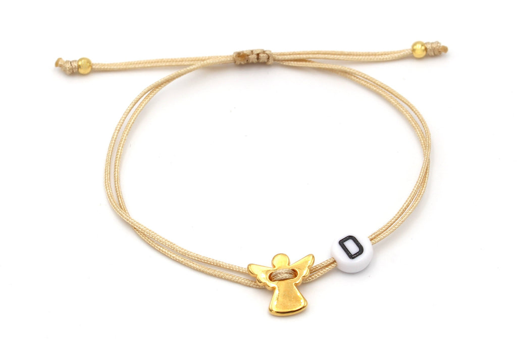 beiges Armband Makramee mit Engel in gold und Buchstaben Perle für deine Personalisierung