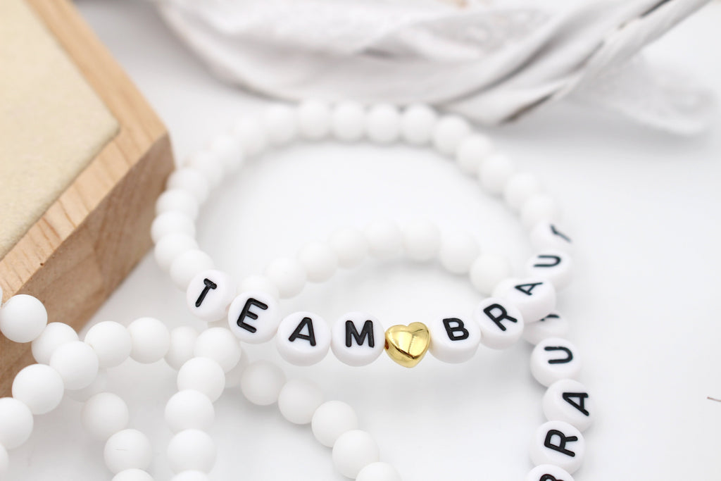 weiße Team Braut Armbänder im Set