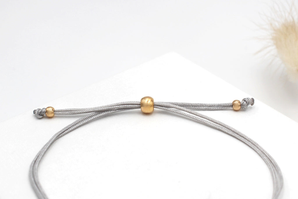 rosegoldfarbener Kugelförmiger Makramee Verschluss zur Größeneinstellung des Hexagon Armbands