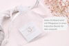 Schmuckbeutel aus Organza in der dein Armband inkl. Pflegehinweisen verpackt wird