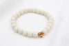 creme mattes Perlenarmband mit Herz Anhänger in rosegold