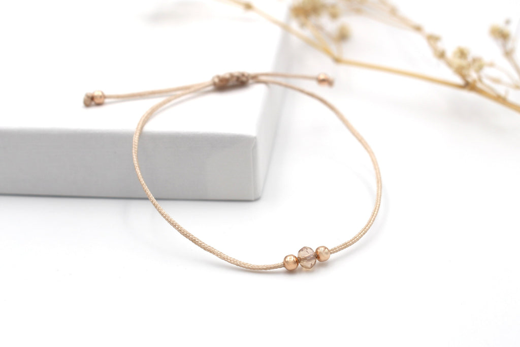 Makramee Armband mit Perle 925 Silber und Facetten geschliffener Glasperle in Rosenholz und verstellbarem Verschluss
