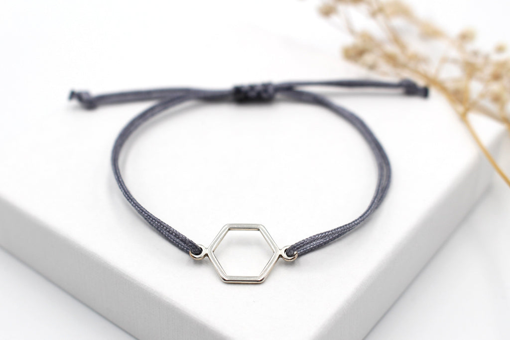 Hexagon Armband Damen in geometrischer Form als Sechseck