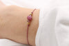 Armband mit Perle Jade Lila am Handgelenk getragen