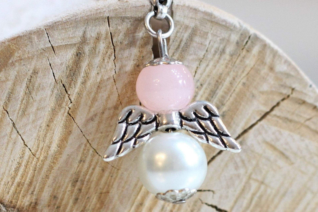 Engel aus Perlen hell rosa als Gastgeschenk für Taufe