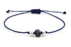 zartes Makramee Armband 2 Perlen 925 Silber und geflochtenem Makramee Verschluss in dunkel Blau blau