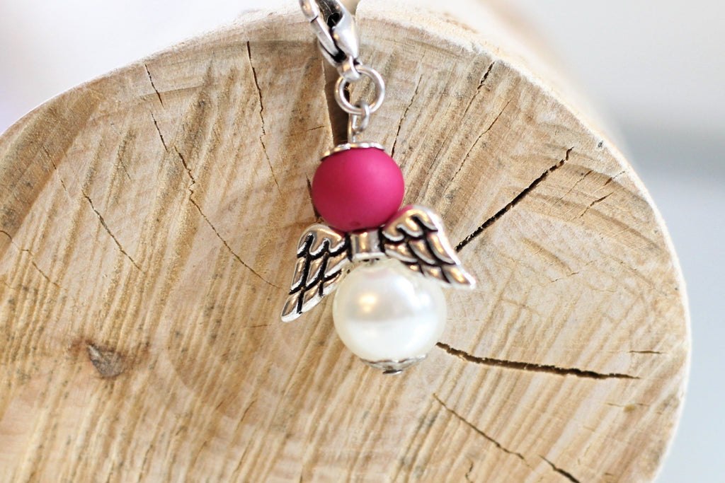 Schutzengel Anhänger aus Perlen in Pink, als Gastgeschenk zur Kommunion und Taufe
